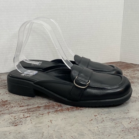 Vintage 90s 1990s black leather slip on mules Block Heel Square Toe 9 - Picture 2 of 2